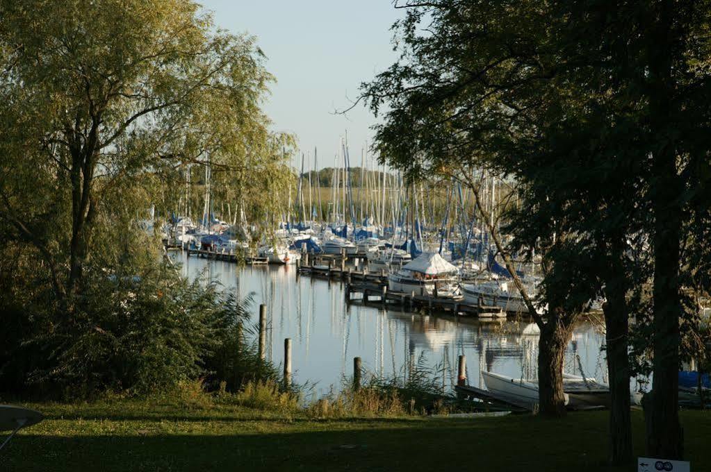 Hoteldorf Seepark Weiden Вайден-ам-Зе Экстерьер фото